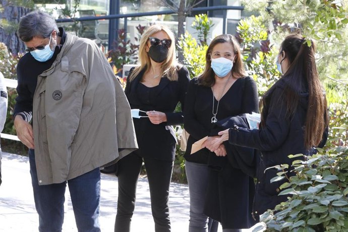 Ana Obregón, con su hermana Celia en una imagen reciente