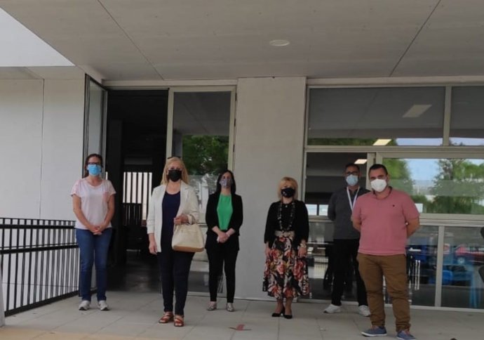 Visita de las populares a la asociación