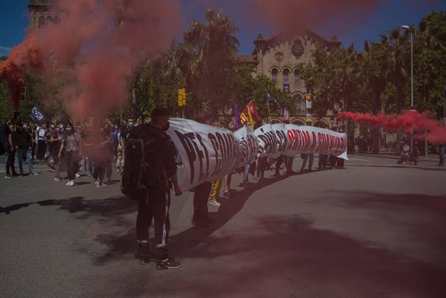 Arxiu - Manifiestació d'estudiants a Barcelona convocada pel Sindicat d'Estudiants dels Països Catalans (SEPC).