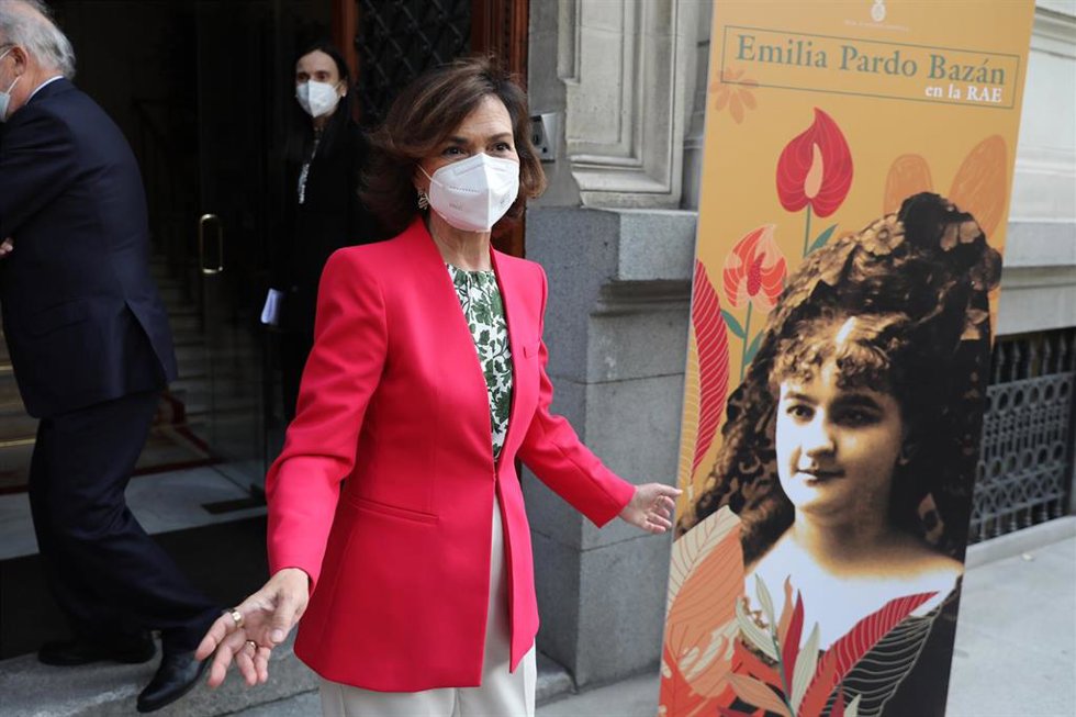 La vicepresidenta primera del Gobierno, Carmen Calvo, momentos antes de inaugurar una jornada literaria sobre Emilia Pardo Bazán en la Real Academia Española