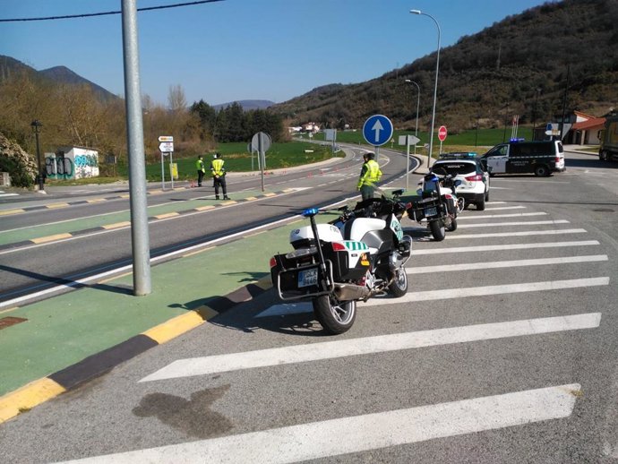 Patrullas de la Guardia Civil en Navarra.