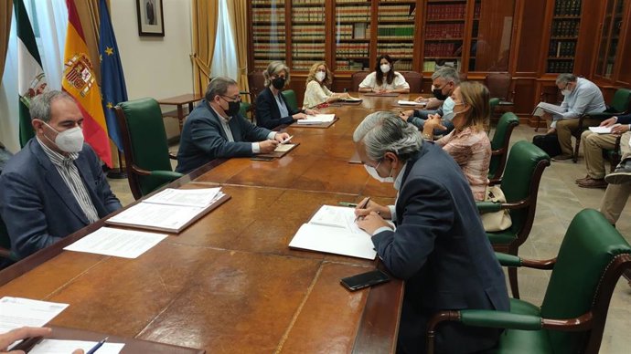 Reunión de comisión del PFEA