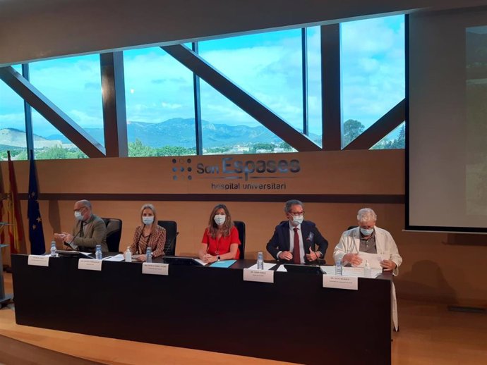 La consellera de Salud y Consumo, Patricia Gómez, celebra que Baleares ha superado la cifra de 1.000 donantes desde 1989.