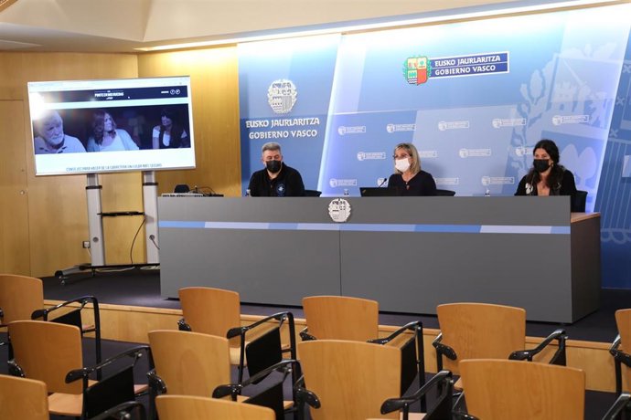 Alfonso Ruiz , Sonia Díaz de Corcuera y Leire Arana