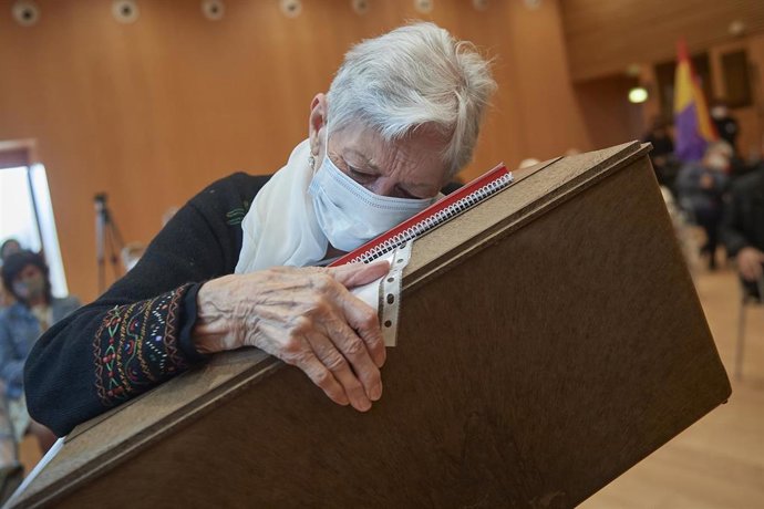 El Gobierno de Navarra entrega a sus familiares los restos de dos asesinados tras el golpe militar de 1936