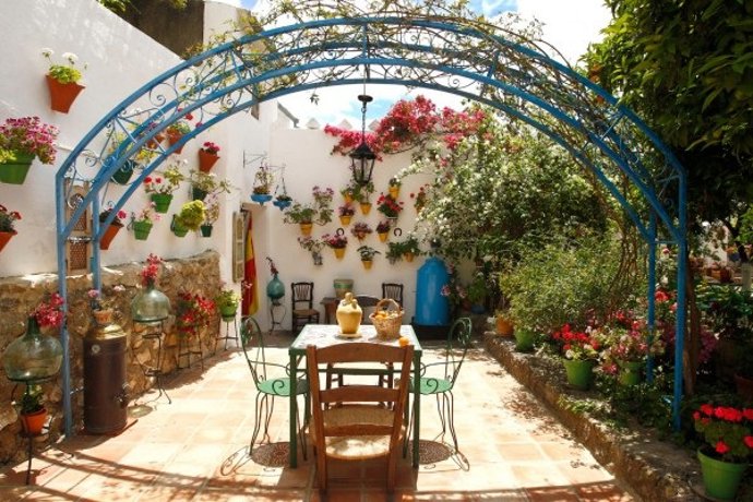 Uno de los espacios galardonados en el Concurso de Patios, Rejas y Balcones de la provincia.