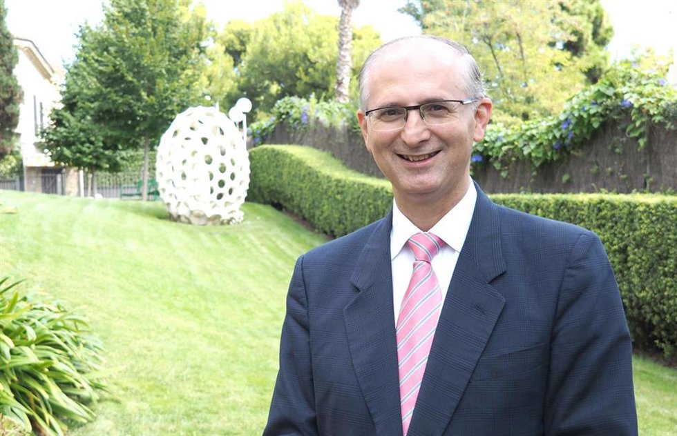 El nuevo rector de la UIC, Alfonso Méndiz, es catedrático de Comunicación Audiovisual y Publicidad y el actual decano de la Facultad de Ciencias de la Comunicación.