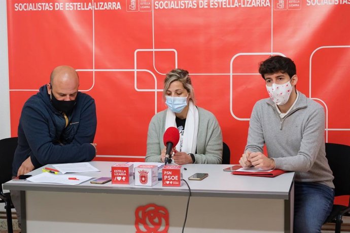 Archivo - Rueda de prensa de representantes del PSN de Estella