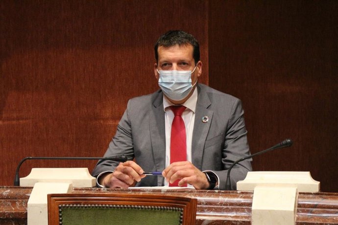 El diputado socialista Manolo Sevilla