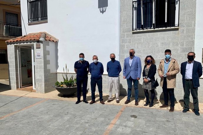 El presidente de la Diputación de Cáceres se reúne con alcaldes de la comarca de La Jara