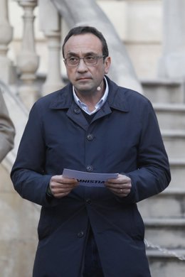 Archivo - El exconseller de Territorio y Sostenibilidad de la Generalitat, Josep Rull durante un acto unitario de partidos independentistas, en los en los Jardines del Palau Robert, Barcelona, Catalunya (España), a 1 de febrero de 2021. Los líderes inde