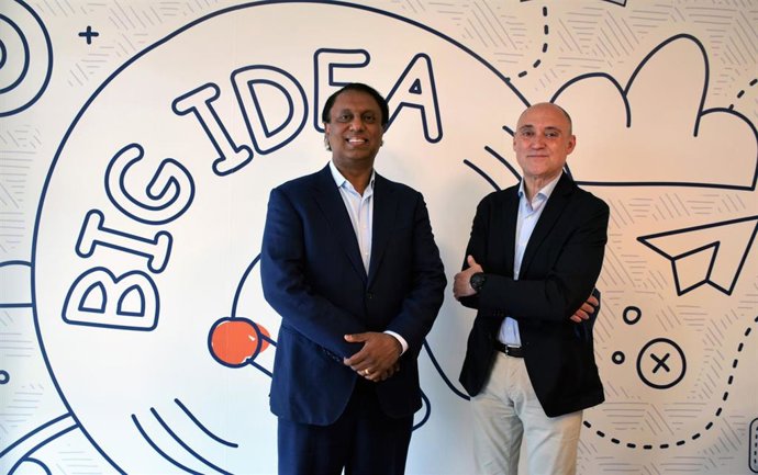 El consejero delegado de CEI, D. Raja, y el consejero degado de CEI Europe, Jordi Marin.