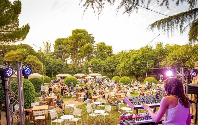 El Festival Jardins de Pedralbes programa 50 conciertos íntimos en el escenario Seat Mó