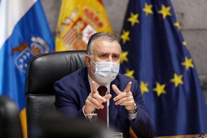Archivo - El presidente de Canarias, Ángel Víctor Torres