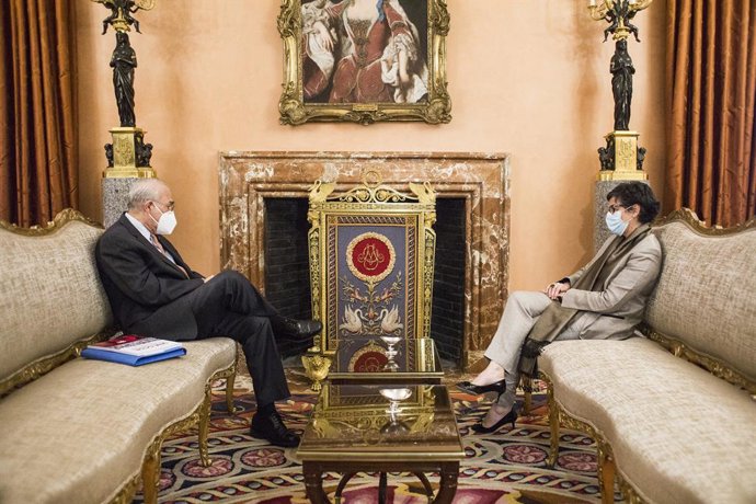 La ministra de Asuntos Exteriores, UE y Cooperación, Arancha González Laya (d), recibe al secretario General de la Organización para la Cooperación y el Desarrollo Económicos (OCDE) Ángel Gurría, a 14 de mayo de 2021, en Madrid (España).