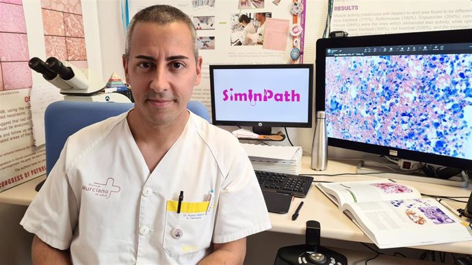 El doctor Eduardo Alcaraz Mateo, creador de la aplicación 'SimInPath'
