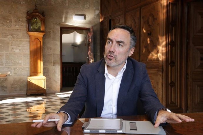 Archivo - El director general de Coordinación de Acción del Gobierno y responsable de la Oficina de la Estrategia Valenciana para la Recuperación, Juan Ángel Poyatos