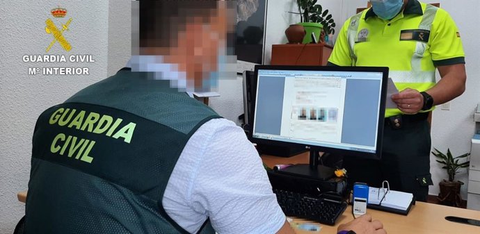 Agente del Grupo de Investigación y Análisis del Subsector de Tráfico (GIAT) de la Guardia Civil de Las Palmas