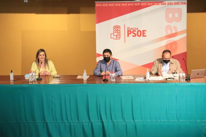 Reyes en un acto en Baeza.