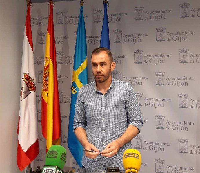 Archivo - El concejal de Ciudadanos en el Ayuntamiento de Gijón Rubén Pérez Carcedo