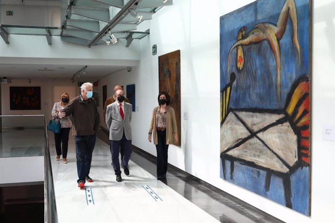 El presidente del Gobierno de Aragón visita el Centro de Arte y Exposiciones de Ejea, en Ejea de los Caballeros (Zaragoza).