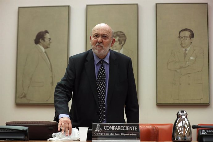 Archivo - El presidente del Centro de Investigaciones Sociológicas, José Felix Tezános, en la Comisión Constitucional del Congreso de los Diputados.