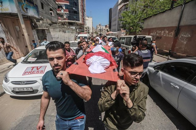 Cuerpos de fallecidos durante los bombardeos israelíes sobre la Franja de Gaza