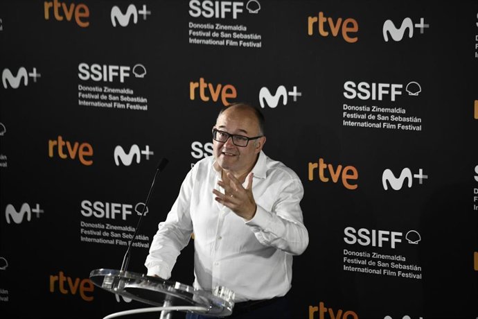 Archivo - El director del Festival de San Sebastián, José Luis Rebordinos, durante su intervención en la presentación en Madrid de la sección de cine español del Festival de San Sebastián.