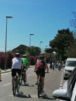 Bicicletada para defender "el pulmón verde" de Son Bonet.