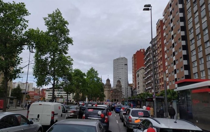 Manifestacion en coche convocada por Stop Muro en Gijón