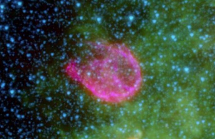Remanente de supernova N132D
