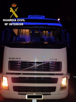 La Guardia Civil investiga a una persona por manipular el tacógrafo de su vehículo