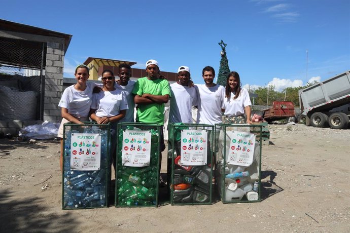 Equipo de Recicla+, Asociacion Nuevos Caminos