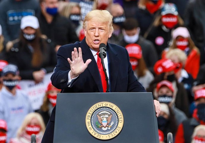 Archivo - El presidente de Estados Unidos, Donald Trump, durante un mitin.