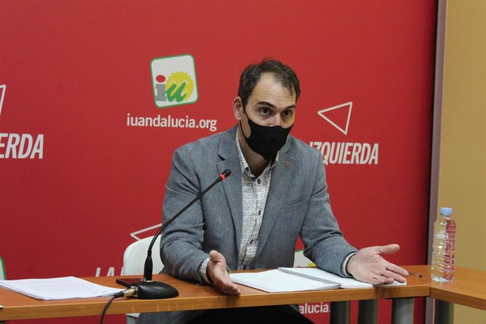 Archivo - El coordinador general de IU Andalucía, Toni Valero, en una foto de archivo.