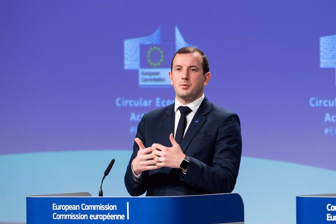Archivo - HANDOUT - 11 March 2020, Belgium, Brussels: European Commissioner for Environment, Oceans and Fisheries Virginijus Sinkevicius speaks during a press conference on the Circular Economy action plan at the EUheadquarters. Photo: Lukasz Kobus/Eur