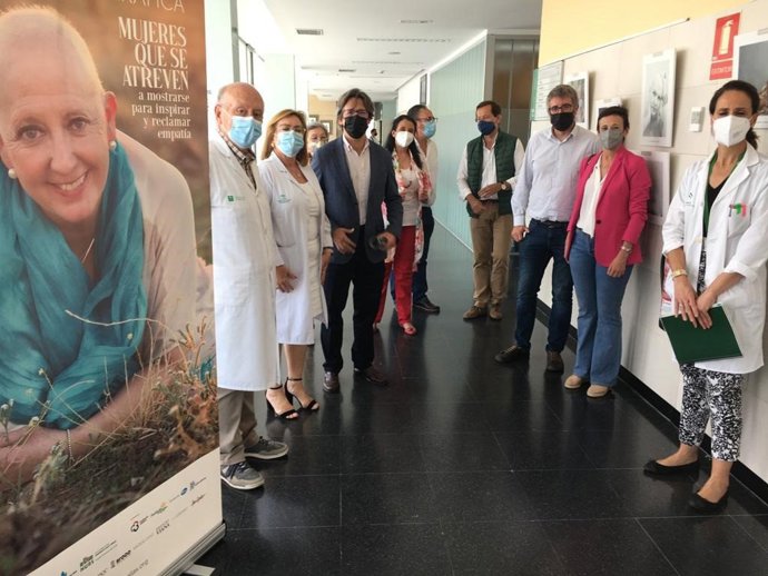 Inauguración de la exposición 'Calvas & Bellas'.