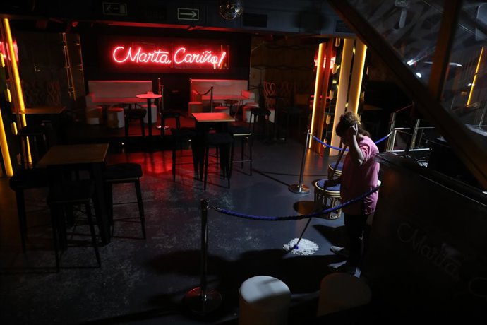 Archivo - Arxiu - Una discoteca tancada per la covid-19.