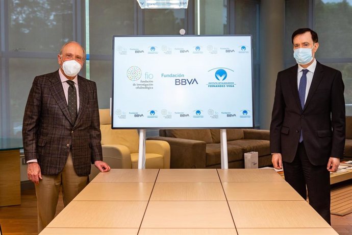 La Fundación BBVA colabora con investigaciones clínicas punteras en córnea y cristalino desarrolladas por el Instituto Oftalmológico Fernández-Vega.