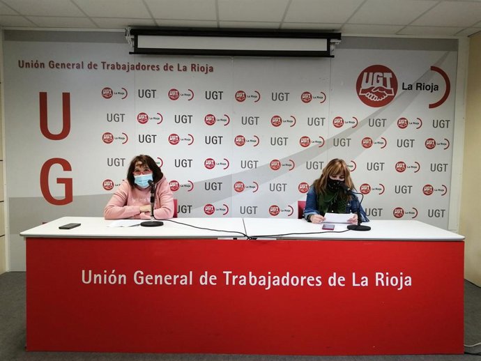 Las delegadas de Prevención de ISS Facility Gema Martínez y Vanessa Gracia