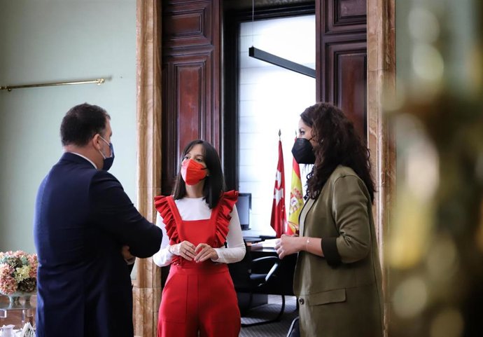 Delegada del Gobierno en Madrid, Mercedes González, coordina con el alcalde de Rivas, Pedro del Cura, y la vicealcaldesa Mónica Carazo, una estrategia común para dar solución la Cañada Real Galiana