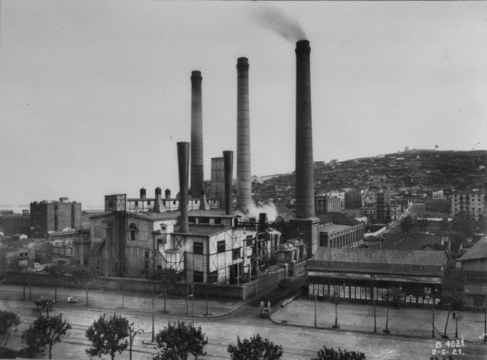 Foto histórica de Les Tres Xemeneies de Barcelona