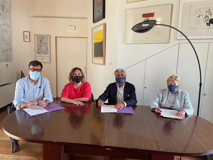 Palma y la Fundación Banco de Alimentos firman un convenio para financiar el almacenamiento y distribución de productos.