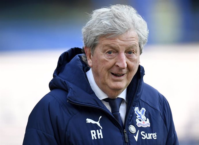 Archivo - 05 April 2021, United Kingdom, Liverpool: Crystal Palace manager Roy Hodgson arrives for the English Premier league soccer match between Everton and Crystal Palace at the Goodison Park. Photo: Peter Powell/PA Wire/dpa