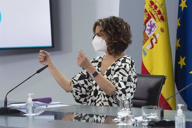 La ministra portavoz y ministra de Hacienda, María Jesús Montero, este martes en la rueda de prensa tras el Consejo de Ministros.