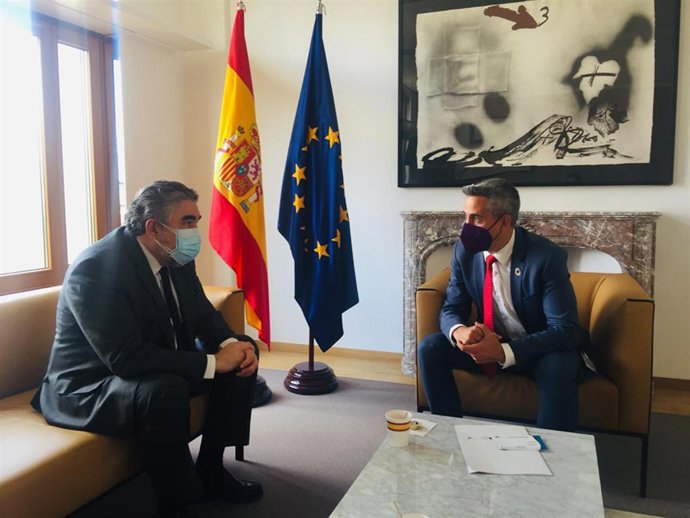 El ministro de Cultura, José Manuel Rodríguez Uribes, se reúne con el vicepresidente cántabro, Pablo Zuloaga