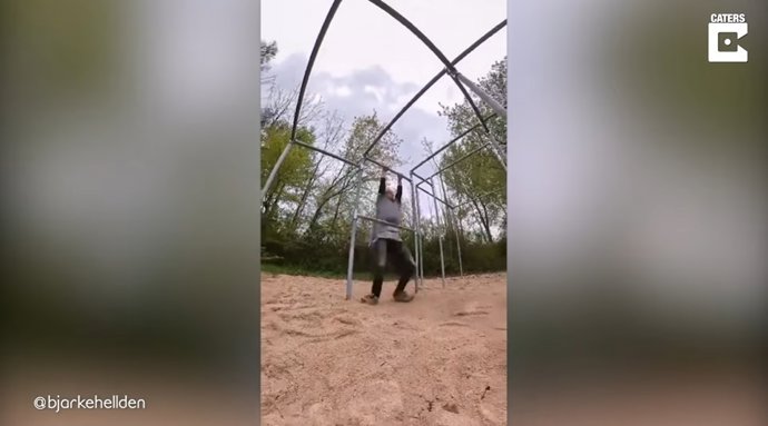 Bjarke Hellden, de 30 años, es miembro del equipo danés de rendimiento JIYO