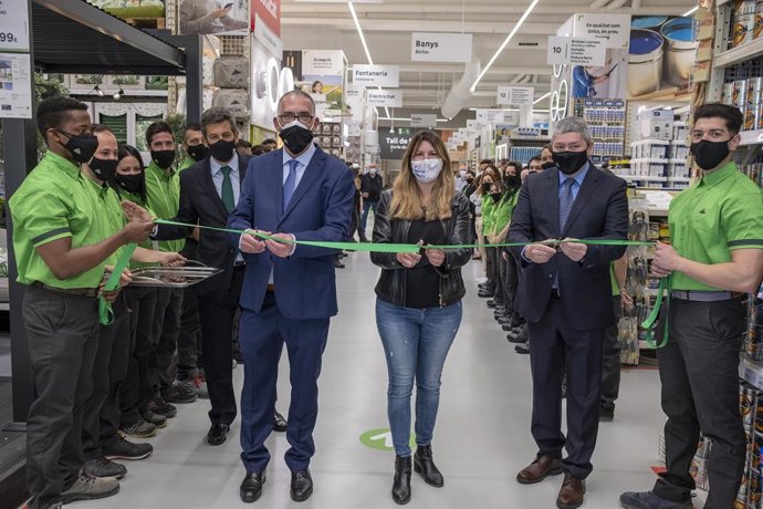 Archivo - Arxiu - Inauguració de Leroy Merlin a Sant Feliu de Llobregat.