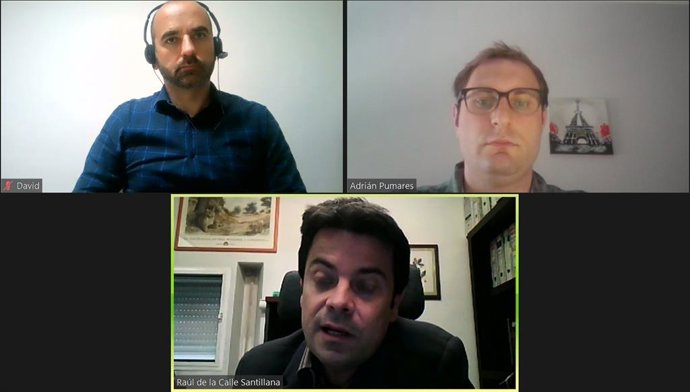 El secretario general y portavoz de Foro en la Junta General, Adrián Pumares, se reúne con representantes del Colegio Oficial de Ingenieros Técnicos Forestales (COITF)