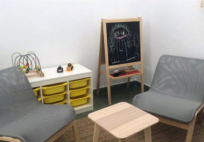 Una habitación en el Barnahus de Tarragona, el servicio de atención a los niños y adolescentes víctimas de abusos sexuales.
